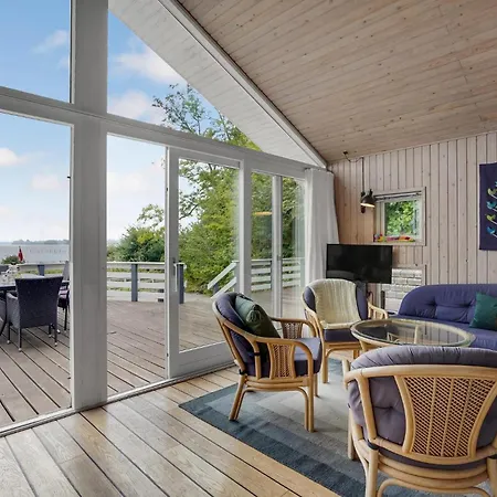 Amazing In With Kitchen Holiday home *