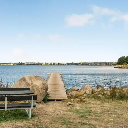 Amazing In With Kitchen Holiday home