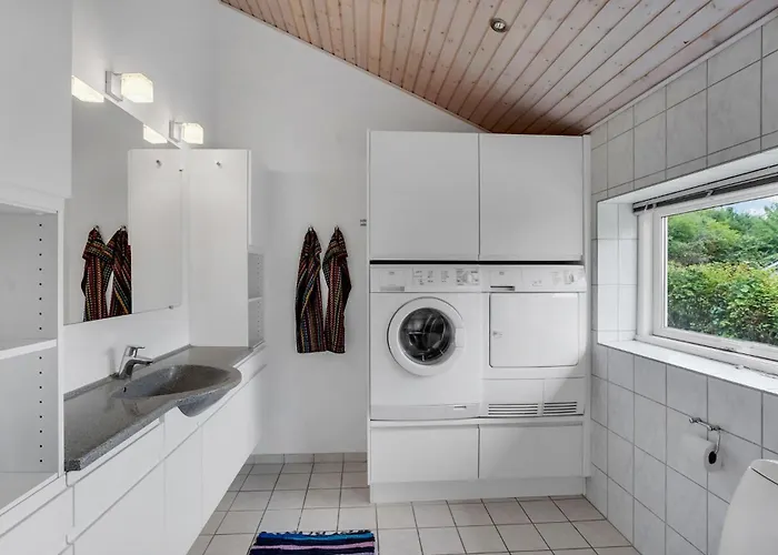 Amazing In With Kitchen *